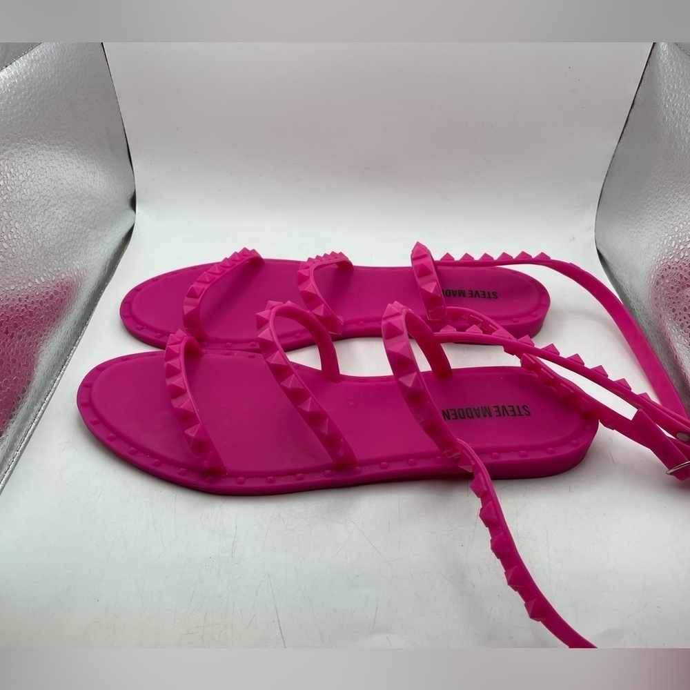 Steve Madden Skyler pink gladiator studded sandals size 9